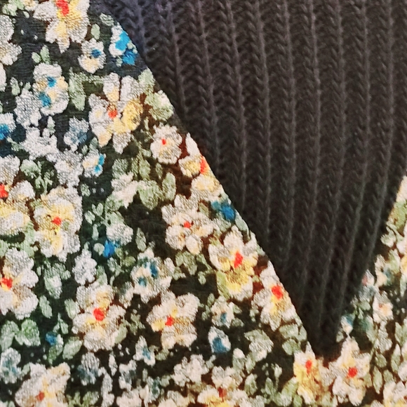 Zara Floral Midi with Knitted Sweater Neckline - Picture 3 of 8